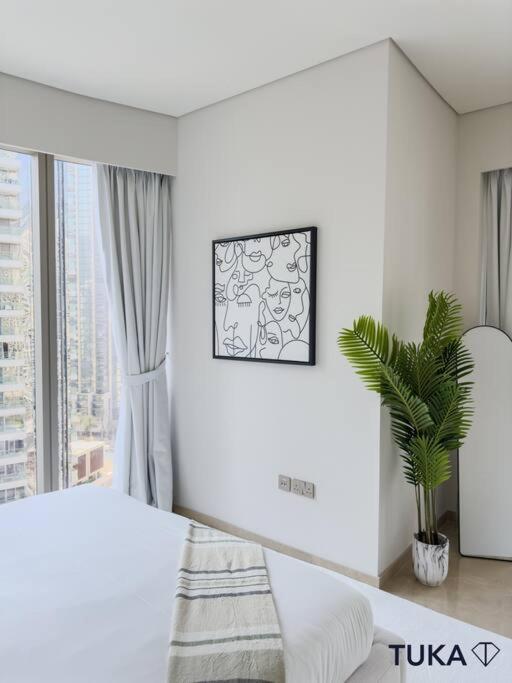Infinity Pool - Luxury 2-bhk - Fountain View